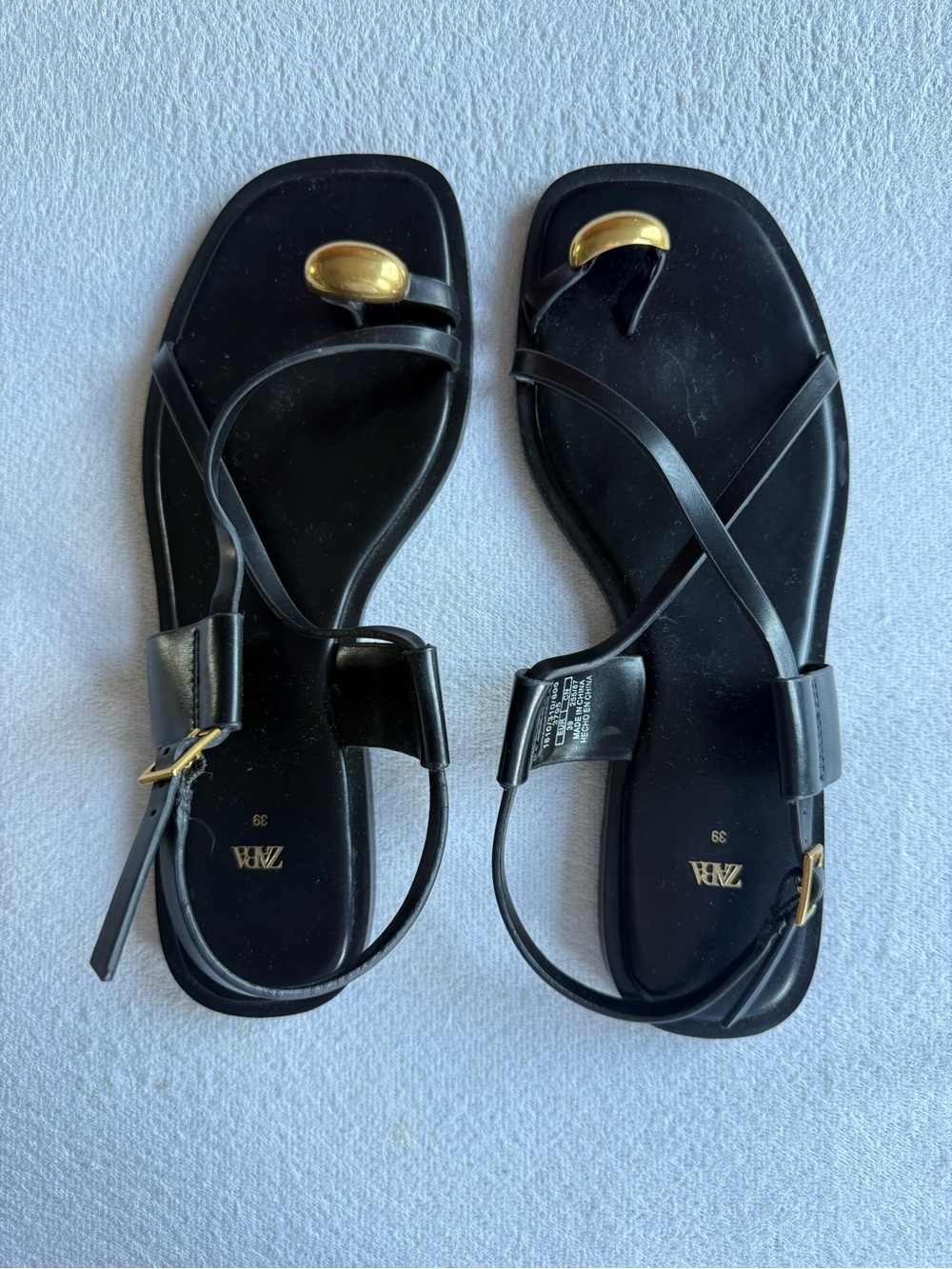 Zara Black Toe-Ring Strappy Sandals with Gold Accent